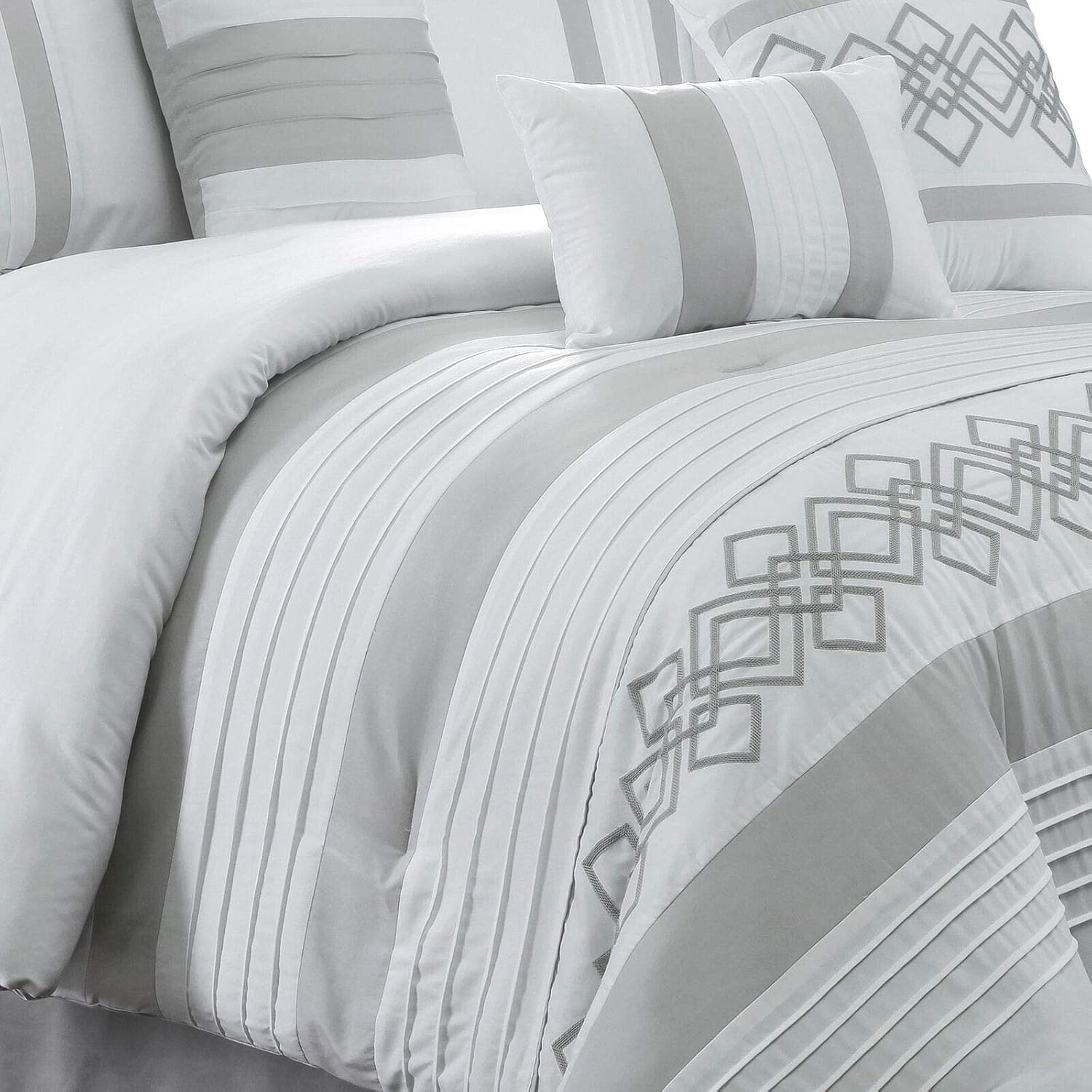 Conjunto de Edredom Ariel 7 Peças com Saia para Cama e Almofadas