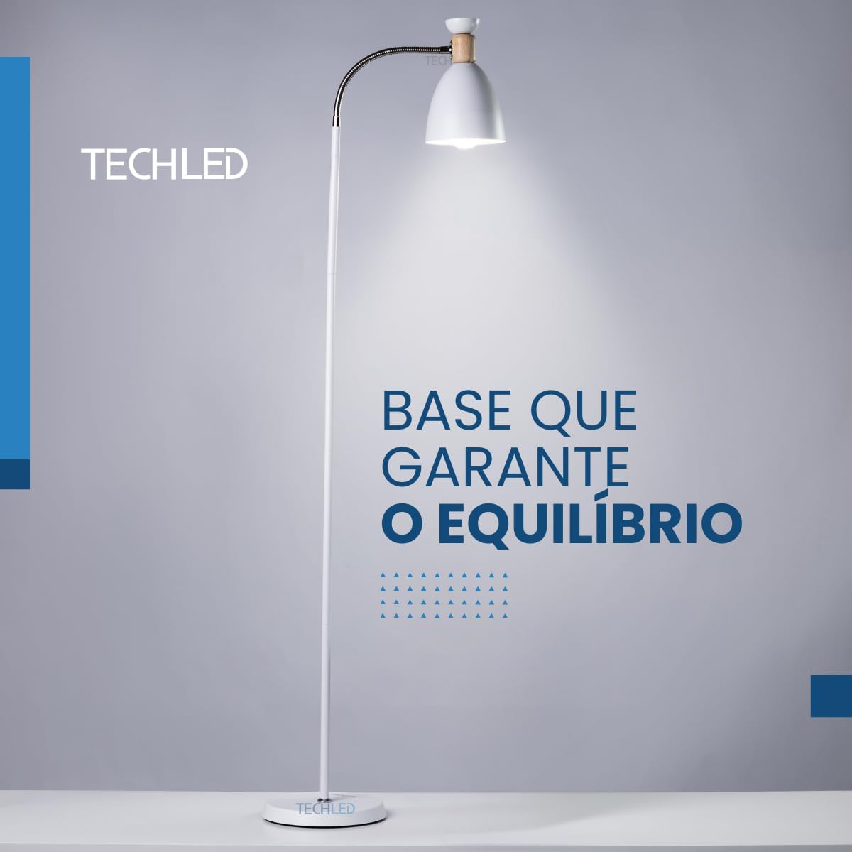 Abajur de chão flexivel luminaria chao articulada piso detalhe em madeira Techled (Preto)