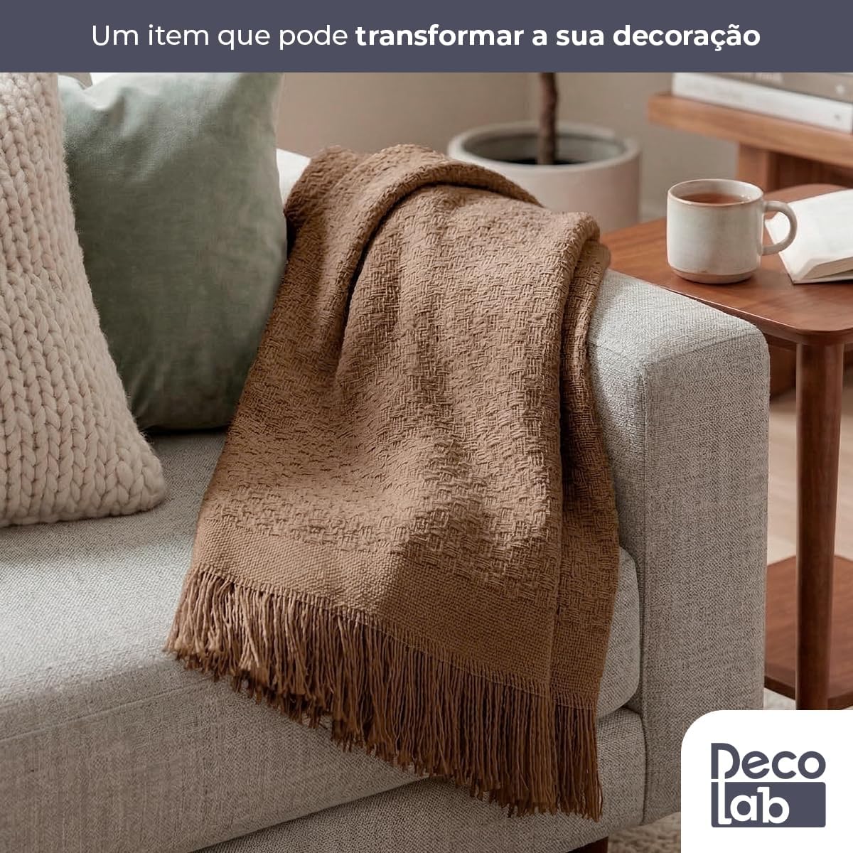 Decolab Manta Básica de Algodão Decorativa Moderna com Franja Estilo Boho para Poltrona, Sofá e Cama 150 x 120 cm em Acabamento Artesanal (Avelã)